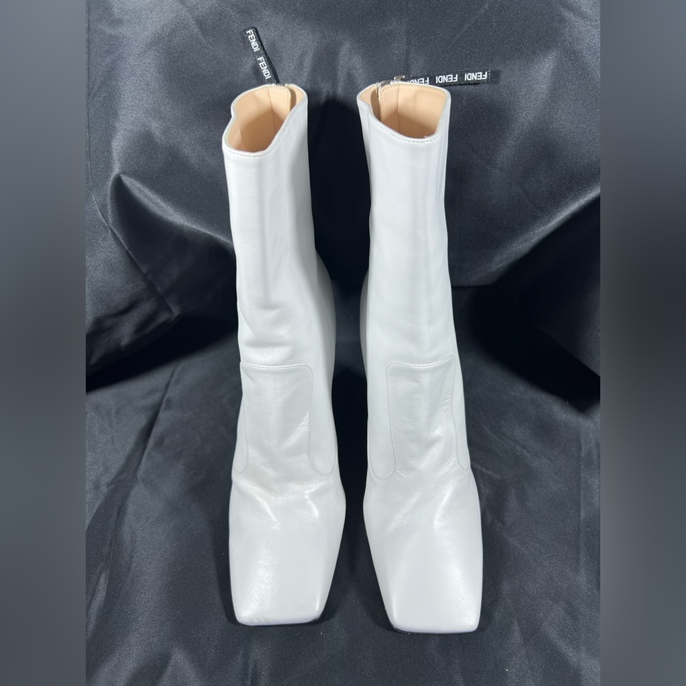 Fendi White Leather Ankle Boots Size 40 Made in Italy - Picture 3 of 12